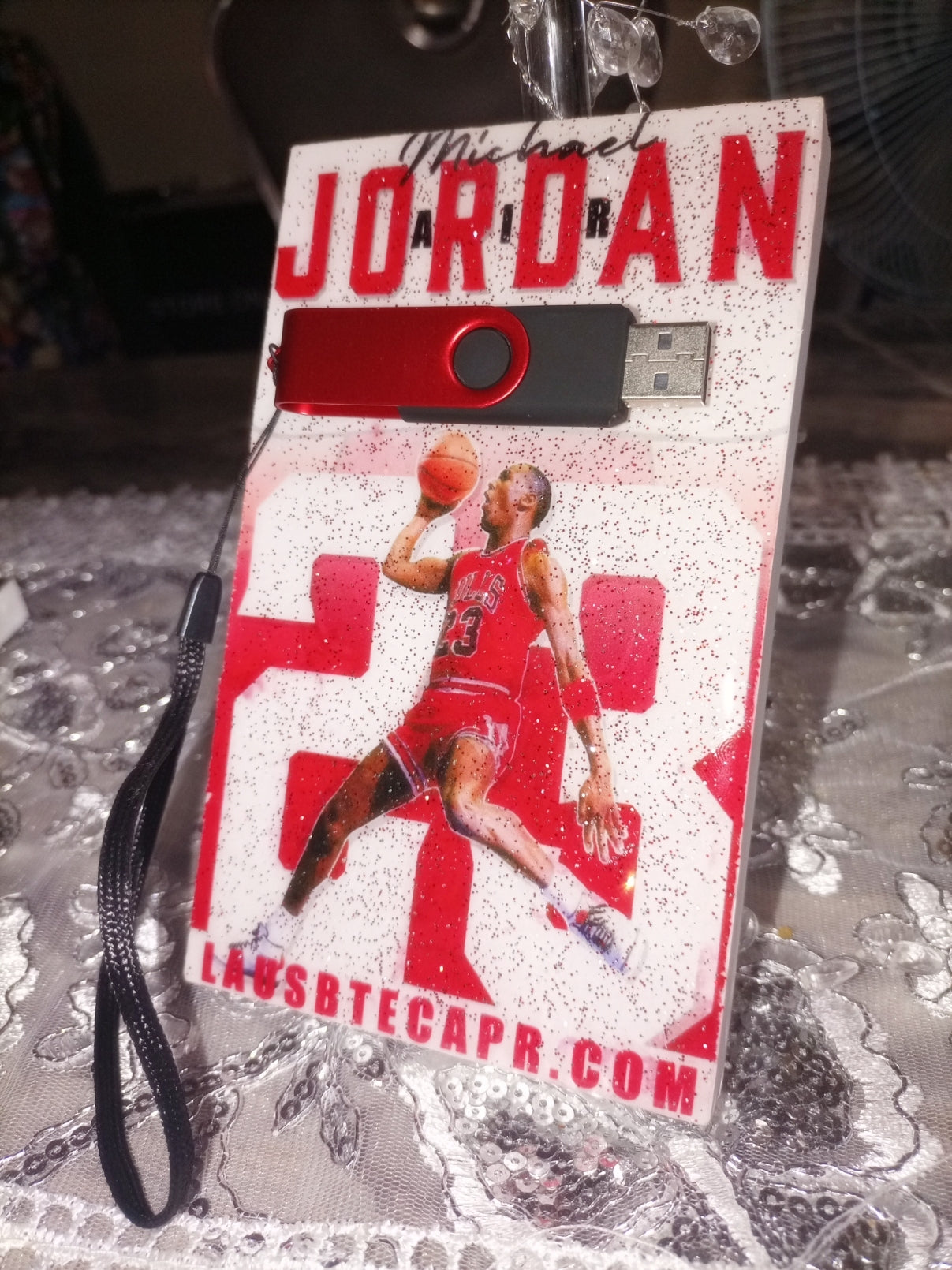 Cuadro (MJ) Full Color Clear y Glitter Rojo con Plata + Pendrive Personalizado